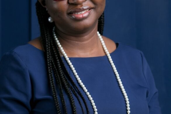 Nigerian Civil Servants Can Play Too Much