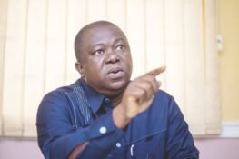 Top Foreign Coaches Cannot Survive In Nigeria -Larry Izamoje