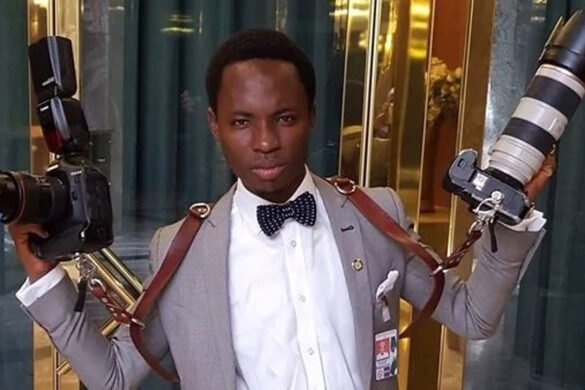 Bayo Omoboriowo: From Street Hawking To Presidential Photographer