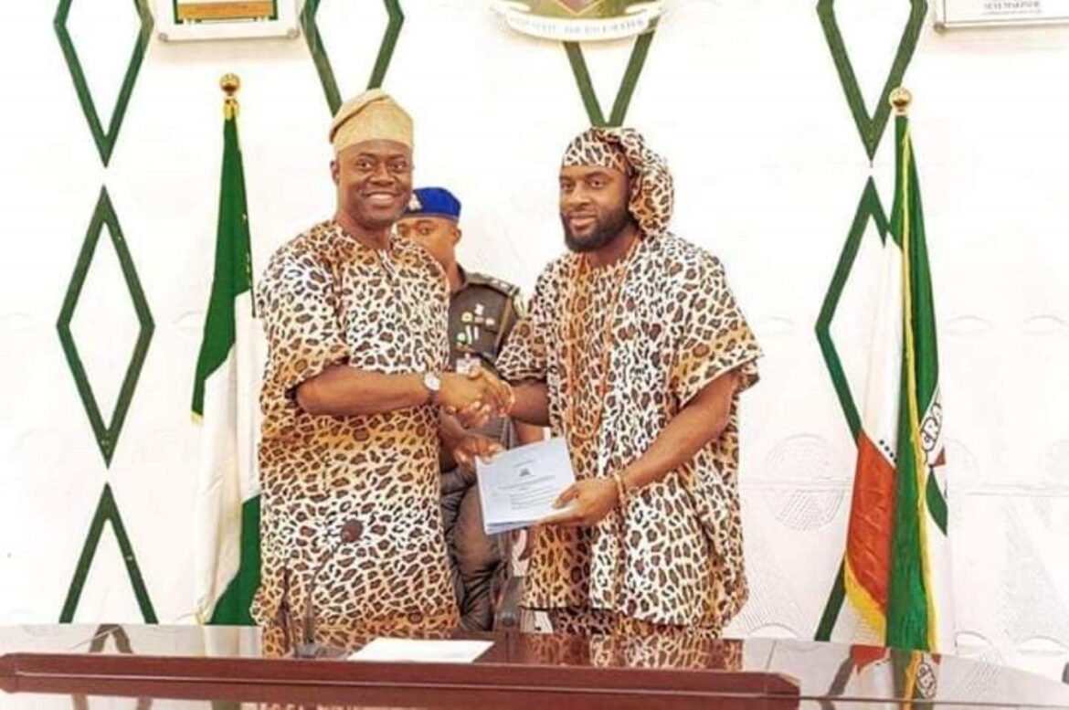 Governor Seyi Makinde says Àmọ̀tẹ́kùn Corps will complement the efforts of the Federal security agencies / Photo credit: newspeakonline.com