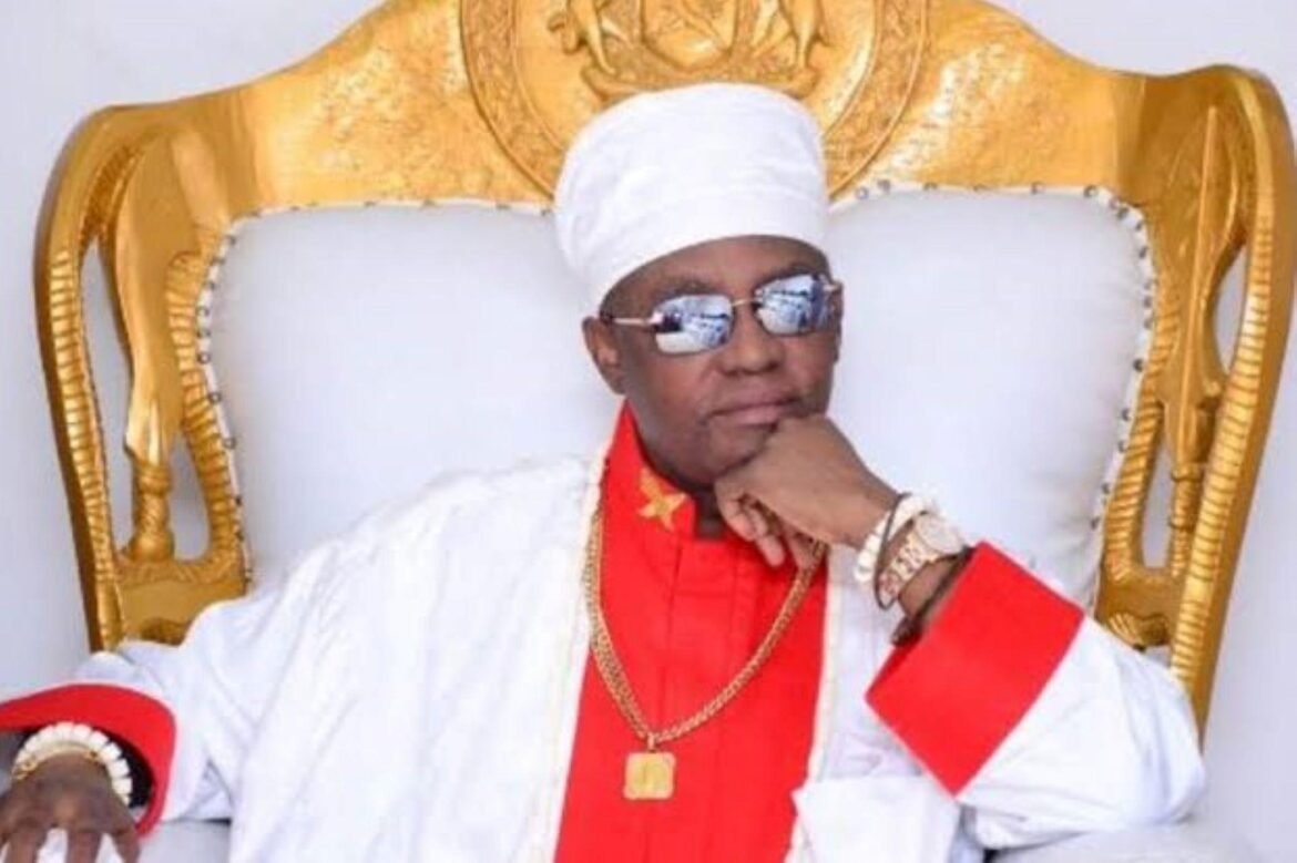 Oba of Benin, Omo N’Oba N’Edo Uku Akpolokpolo, Oba Ewuare II / Photo credit: guardian.ng