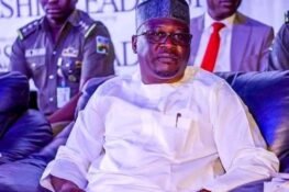 COVID-19: Governor Fintiri Also Shuns Airport Safety Guidelines