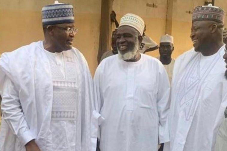 L-R: Prof. Umar Garba Danbatta, Executive Vice Chairman, NCC; Sheik Abdulwahab Abdallah, one of the leader of Sallafiya Muslims Community, Kano and Hon. Kawu Sumaila, former Senior Special Assistant to President on National Assembly Matters during the EVC's visit to the Sheikh Abdallah in Kano / Photo credit: NCC