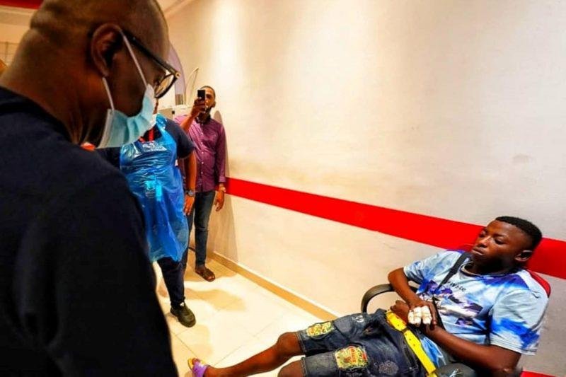 Governor Babajide Sanwo-Olu visits some of the hospitalised young people who were wounded during the Tuesday night Lekki Toll Gate Massacre.  