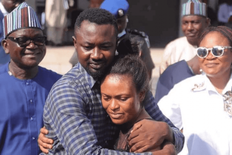 Dr. Ifeyinwa Angbo and her husband, Pius in a show of public affection after Governor Samuel Ortom of Benue State's intervention / Photo credit: Vanguard
