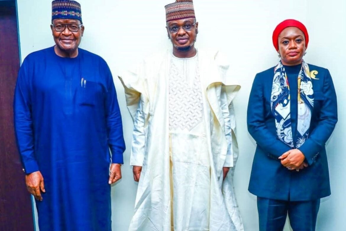 L-R: Executive Vice Chairman/CEO, Nigerian Communications Commission, Prof. Umar Garba Danbatta; Minister of Communications and Digital Economy, Dr. Isa Ali Ibrahim (Pantami), and Deputy Governor, Financial Systems Stability Directorate, Mrs. Aishah Ahmad, during a meeting convened by the Minister to resolve issues around Unstructured Supplementary Service Data (USS short code usage by the banks in Abuja on Monday, March 15, 2021 / Photo credit: NCC