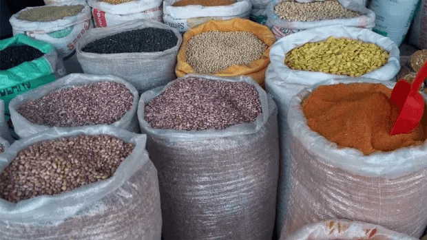 It stated that the average price of 1kg of white beans rose on a year-on-year basis by 37.22 per cent from N382.37 in May 2021 to N524.70 in May 2022 / Photo credit: Nigerian Prices