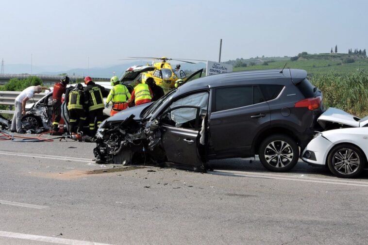 An accident scene in Nigeria / Photo credit: Guardian